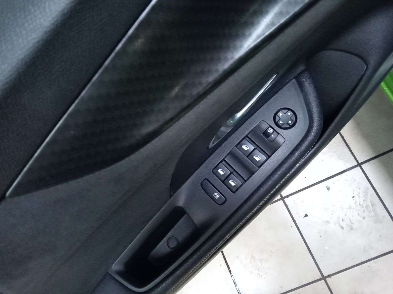 Opel Mokka E