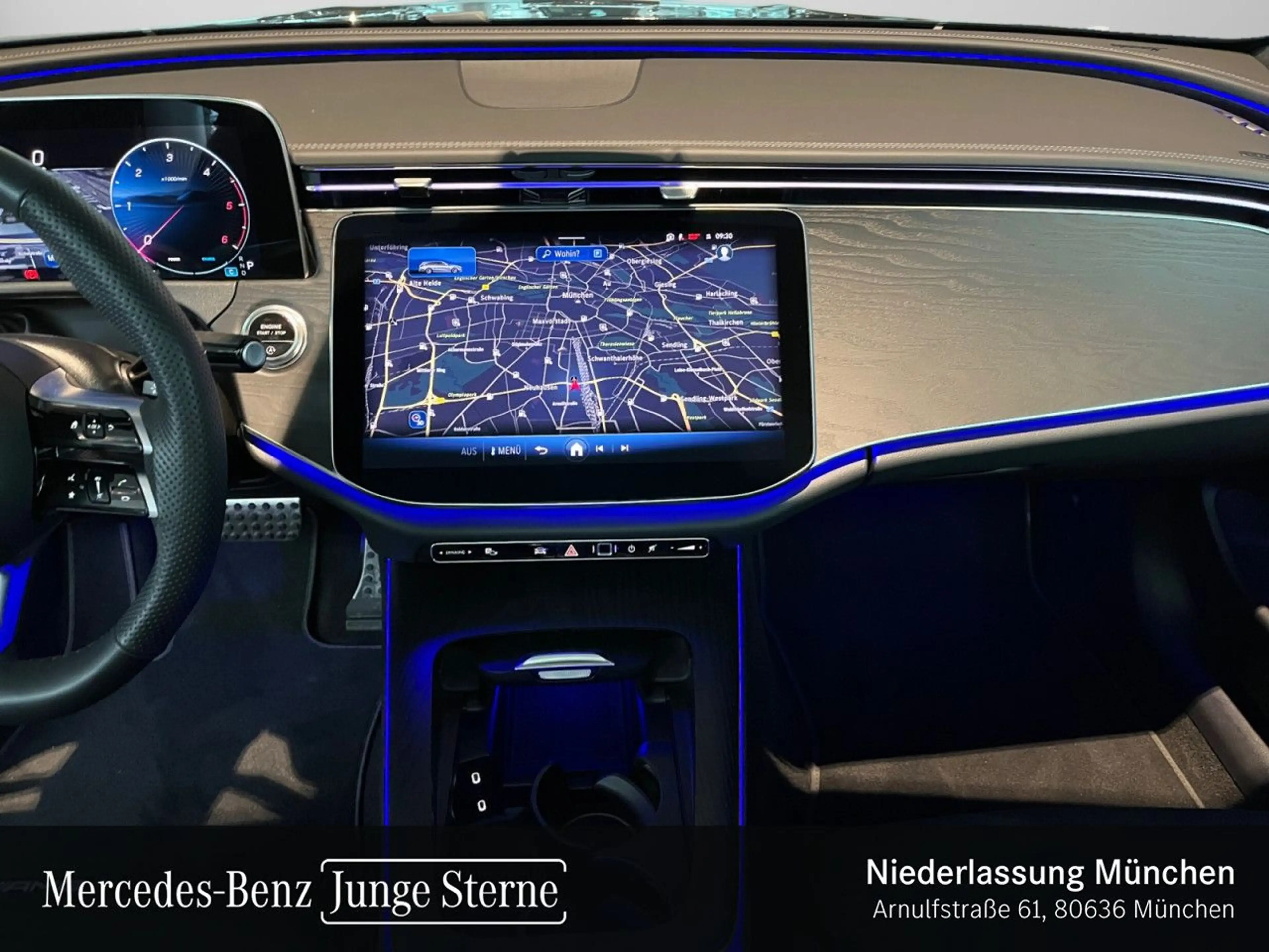 Mercedes-Benz E 220 d T 4M AMG Pano LED AHK Night Kamera PTS 9G — photo 14