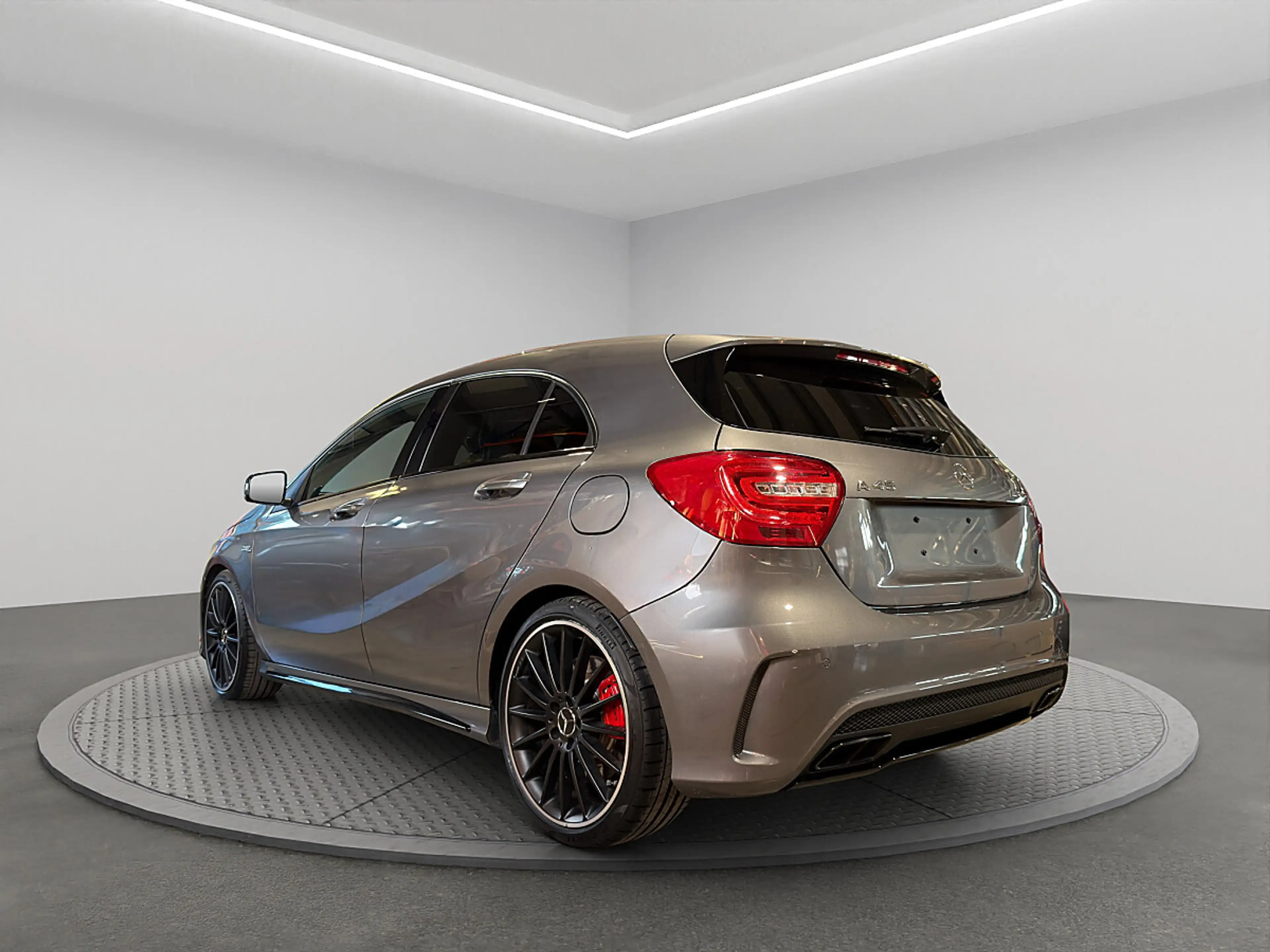 Mercedes-Benz A 45 AMG 4MATIC Aut. — photo 4