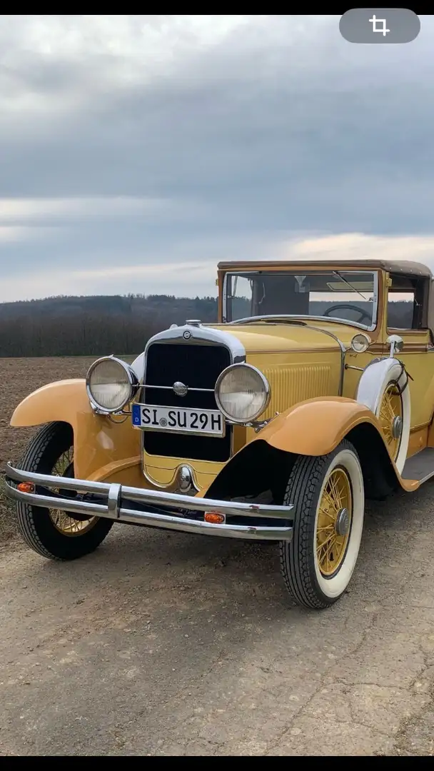 Studebaker Cabrio Yellow - 1