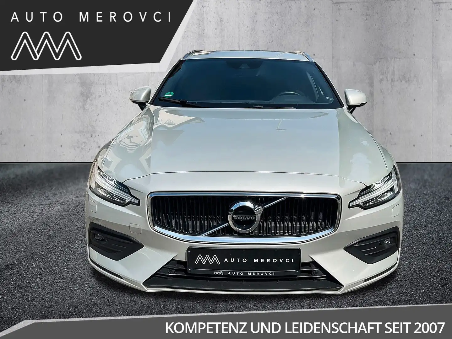 Volvo V60 D4 AWD/LED/ACC-Tot-Lane Assist/CarPlay/Cam Grau - 2