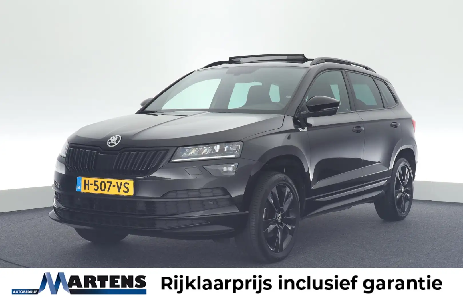 Skoda Karoq 1.5 TSI 150pk DSG ACT Sportline Business Panoramad Zwart - 1