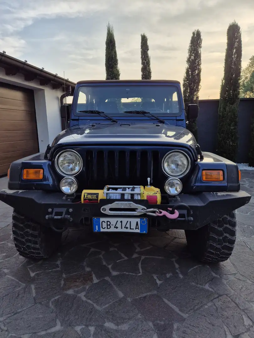 Jeep Wrangler 4.0 automatic - 2