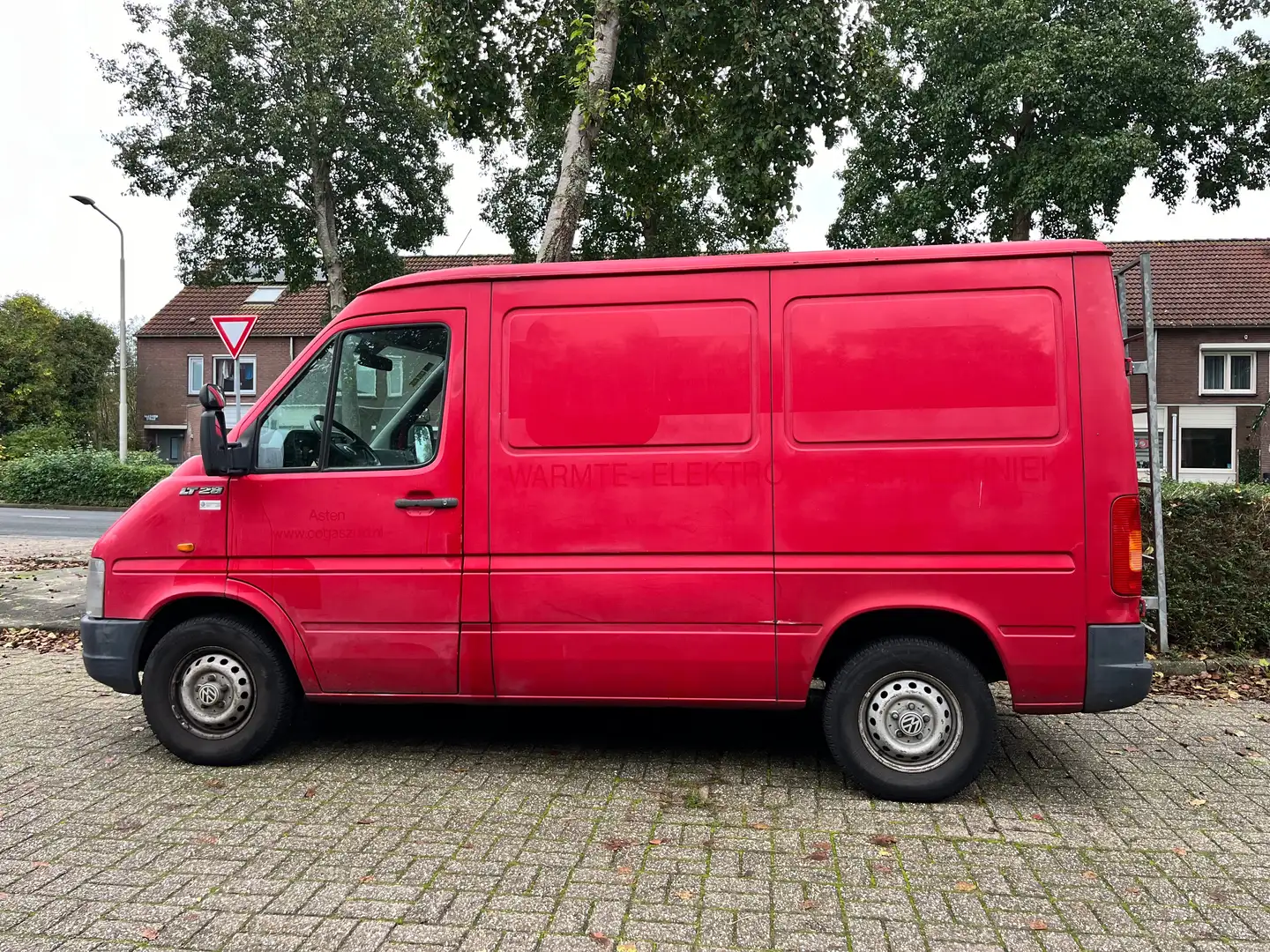 Volkswagen LT LT 28A 2.5 crvena - 1