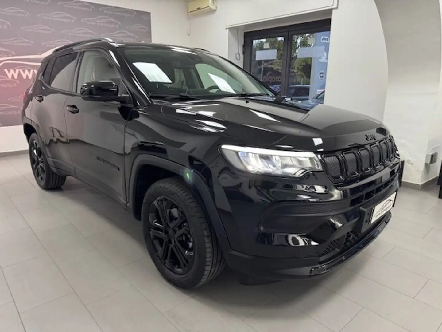 Jeep Compass 1.6 mjt Night Eagle 2wd 130cv PRONTA CONSEGNA Nero - 2
