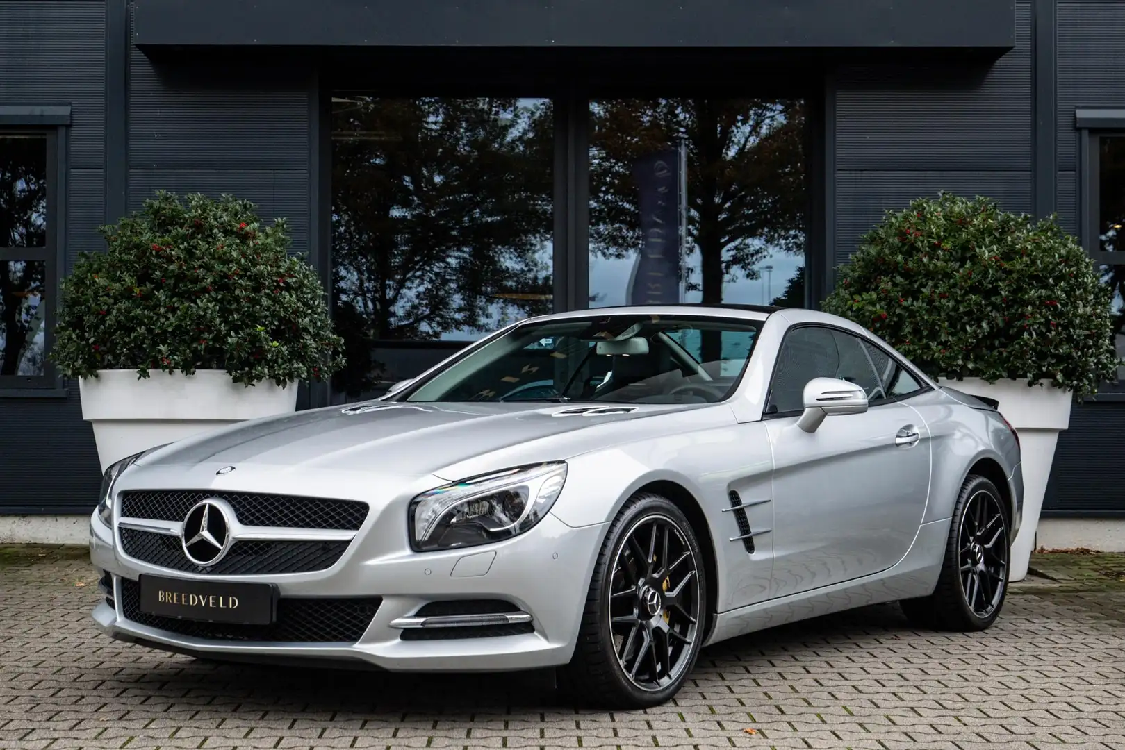 Mercedes-Benz SL 400 Grau - 2