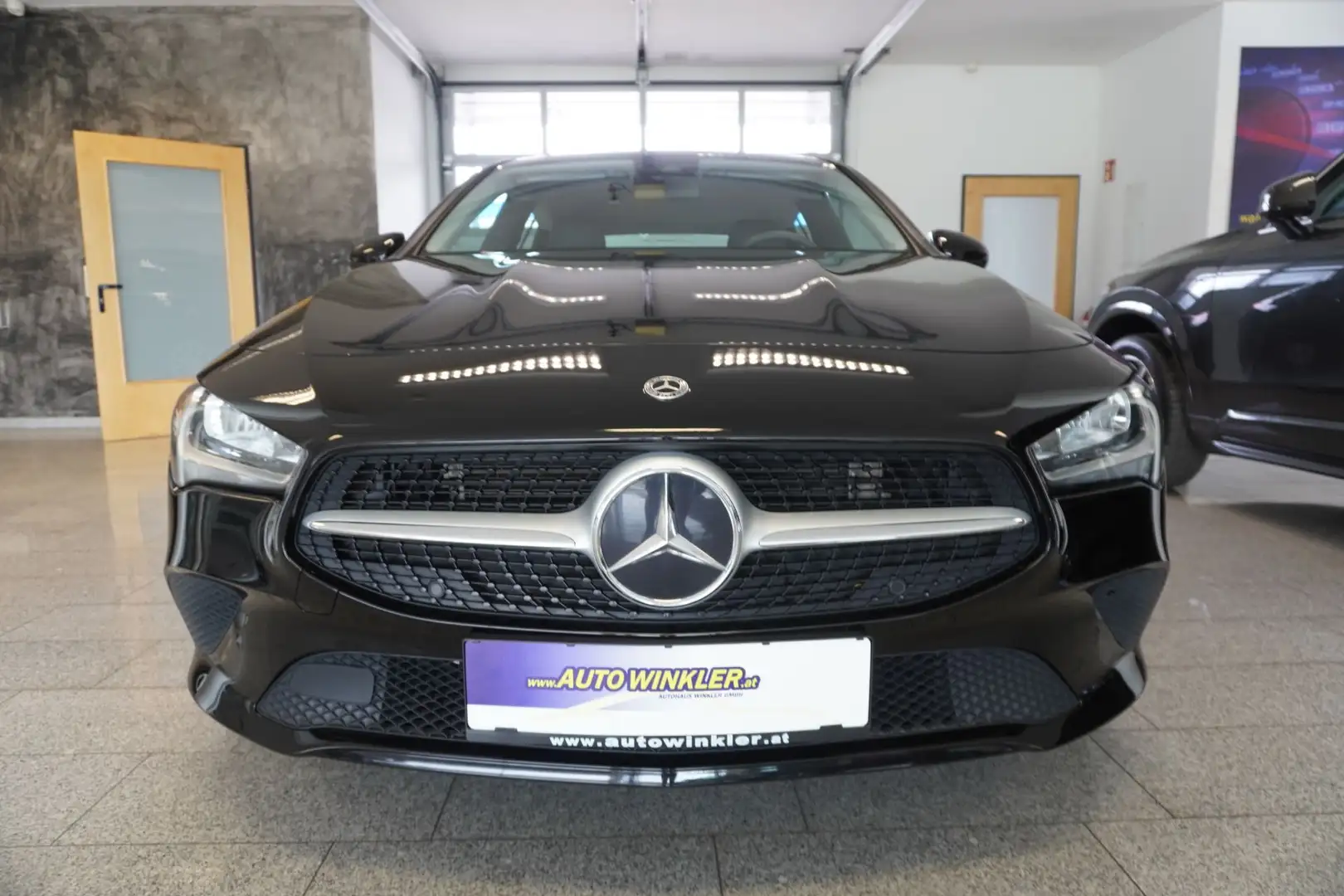 Mercedes-Benz CLA 180 Shooting Brake Sitzheizung/Navi/PDC Schwarz - 2