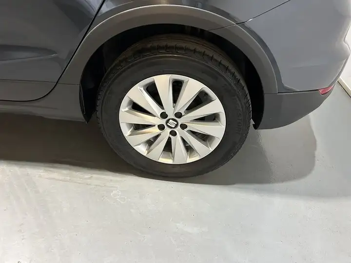 SEAT Arona 2021, foto 12