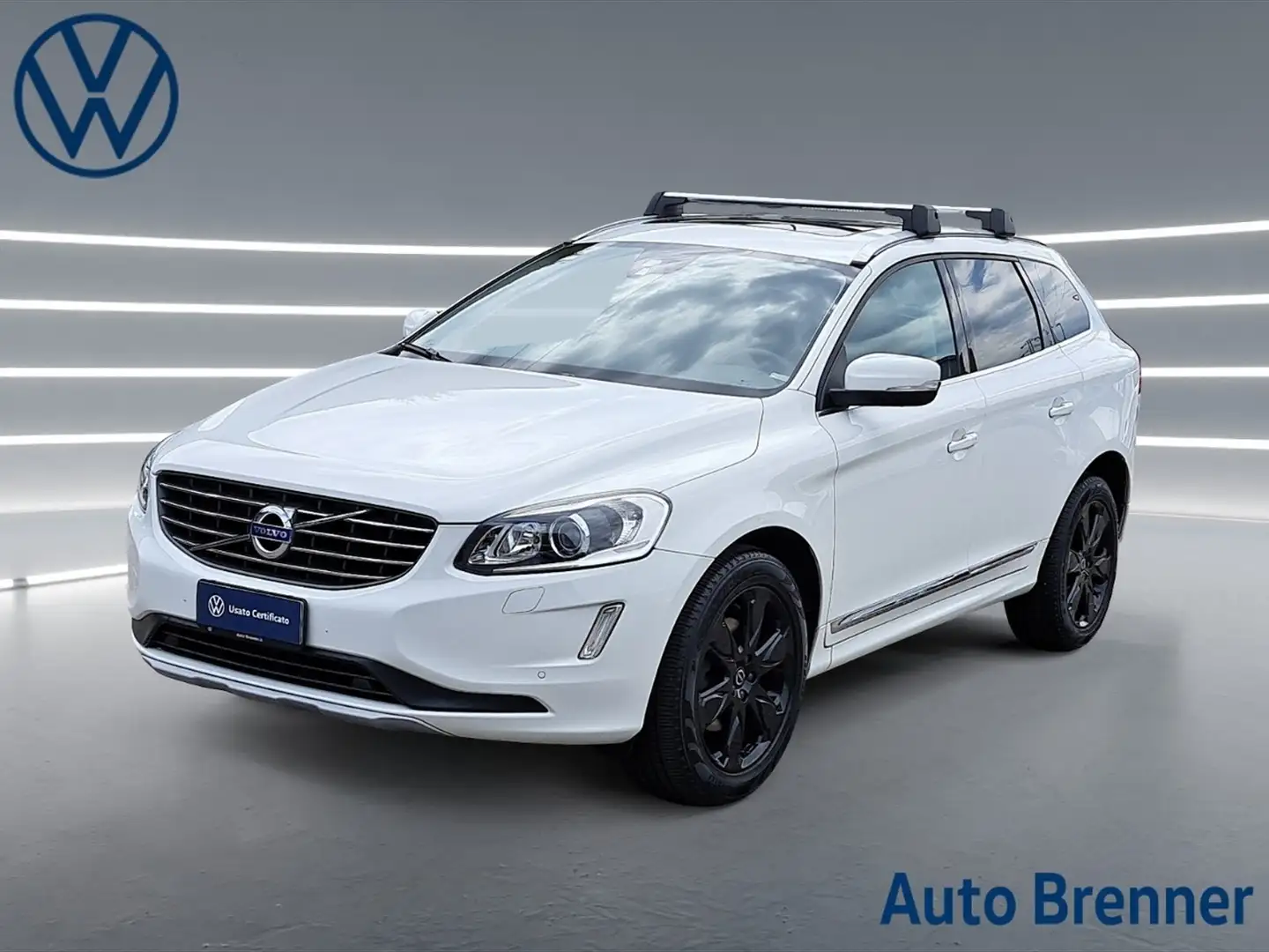 Volvo XC60 2.4 d5 kinetic awd 220cv geartronic Bianco - 1