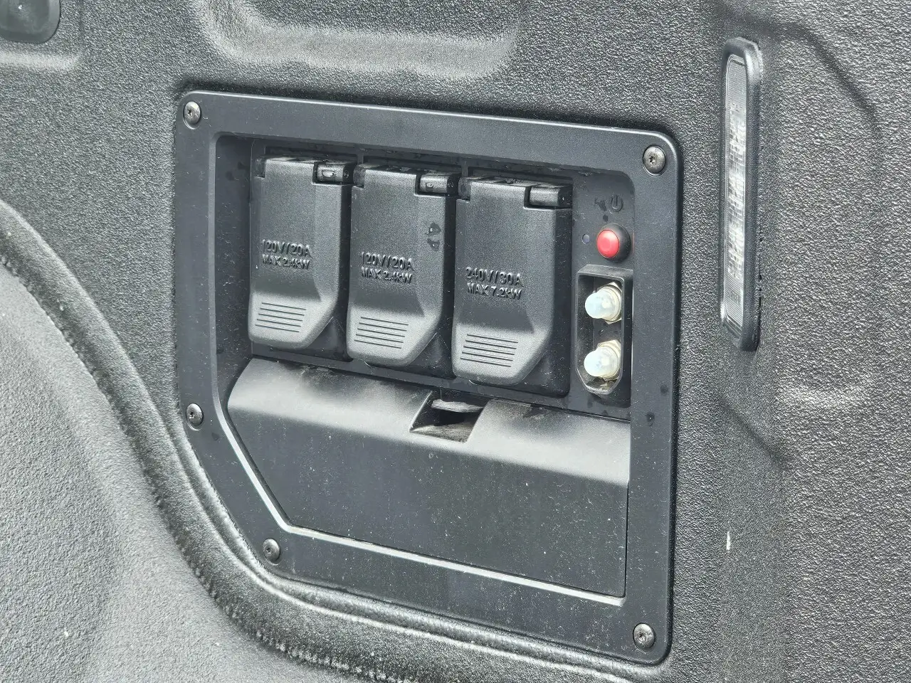 Chevrolet Silverado EV снимка Chevrolet Silverado EV
