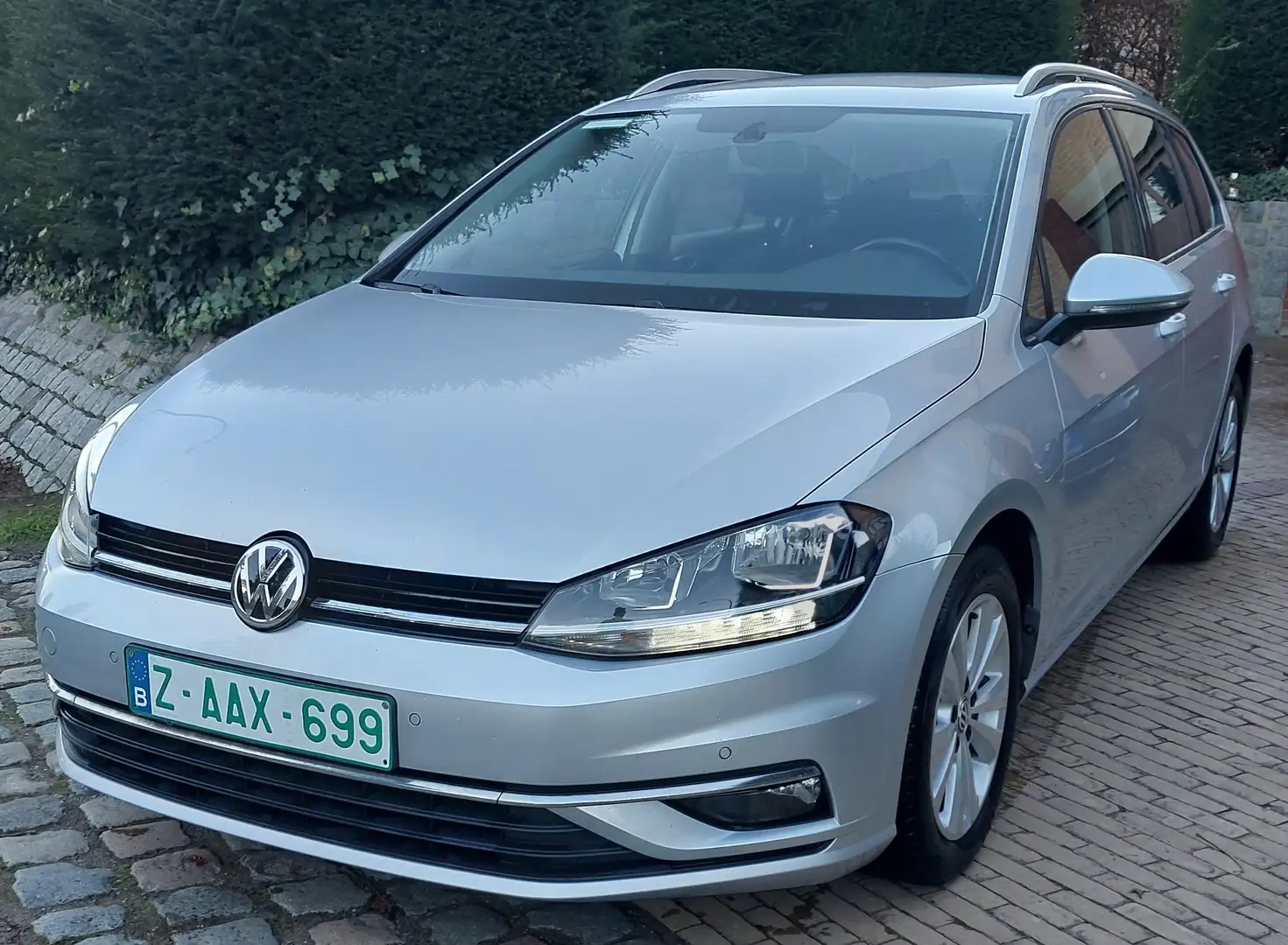 Volkswagen Golf Variant Golf Variant 1.6 TDI SCR Comfortline Argintiu - 2