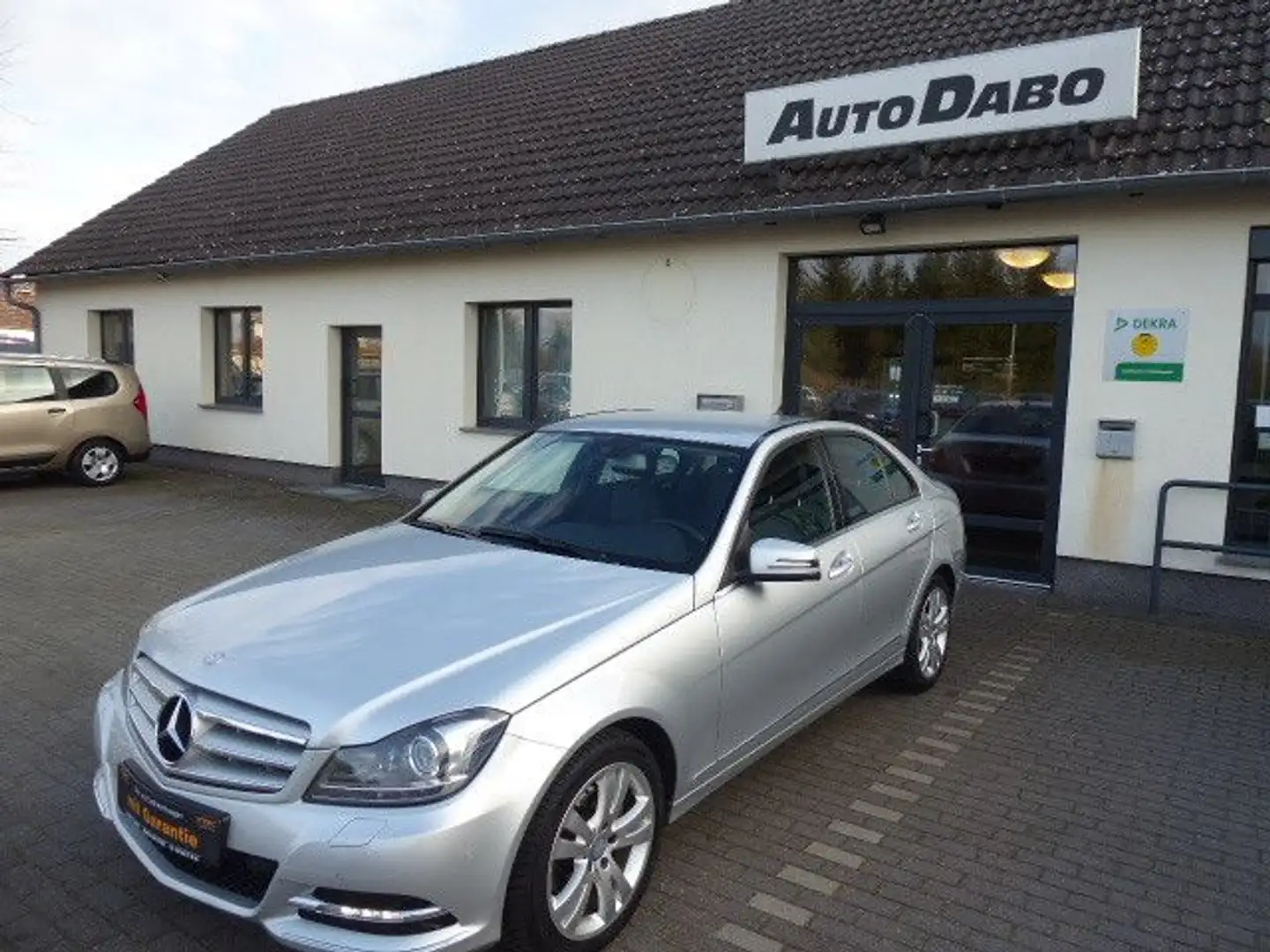 Mercedes-Benz C 200 Avantgarde CGI BlueEfficiency Silber - 1
