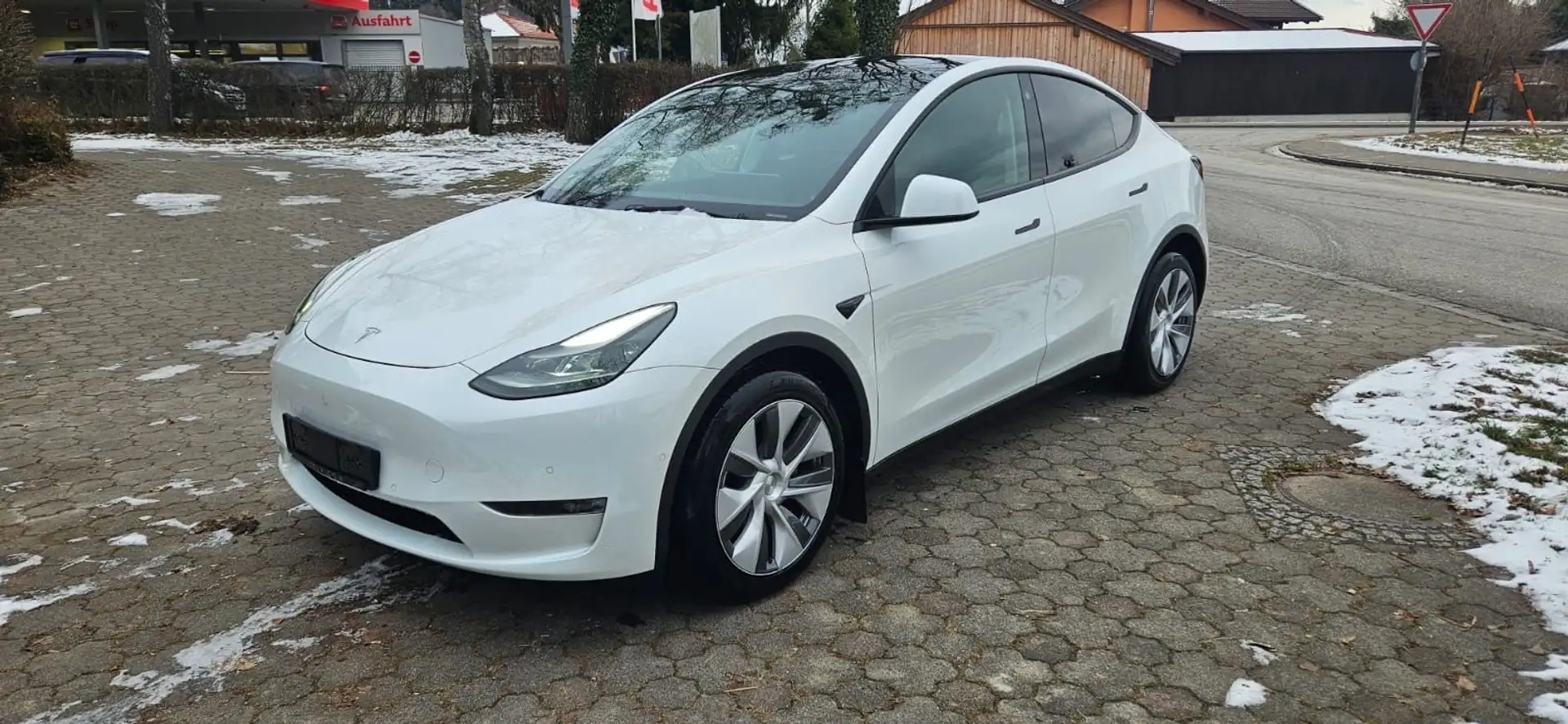 Tesla Model Y Long Range Dual AWD 8fach SAPPB Blanc - 1