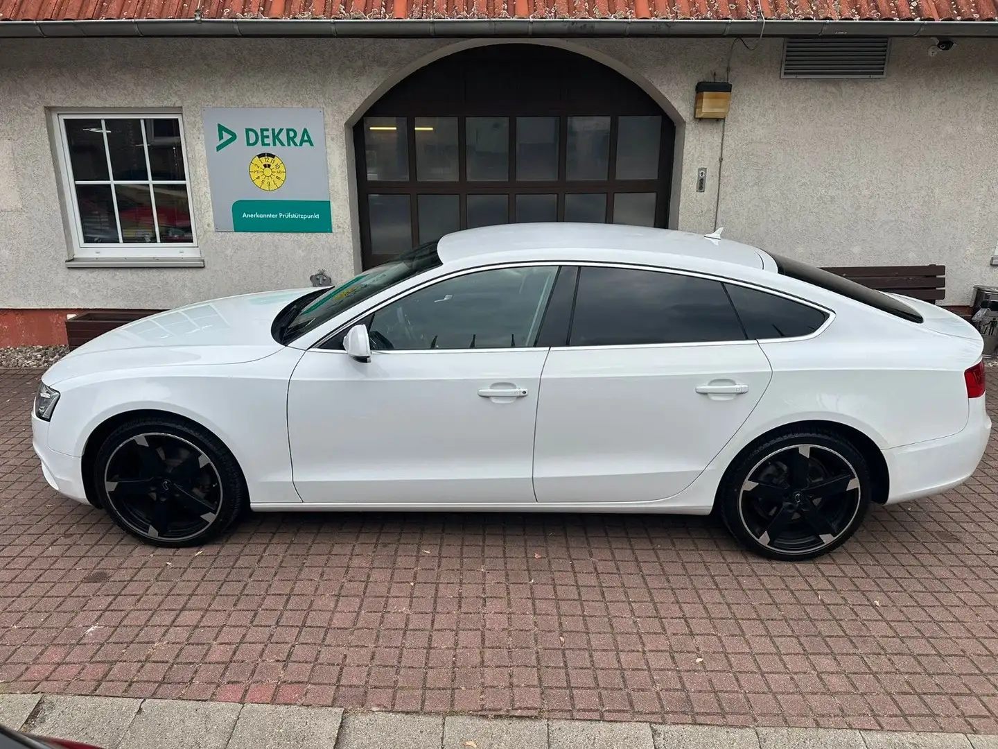 Audi A5 Sportback 1.8 TFSI*NAVI*XENON*SITZHZG*LEDER* Blanc - 2