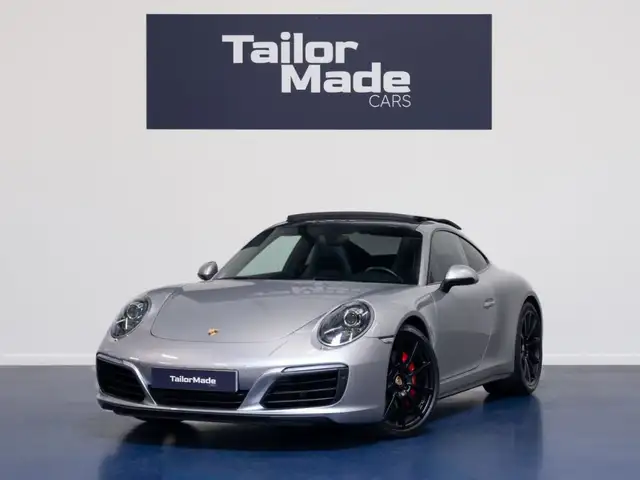 Porsche 911 Carrera 4S