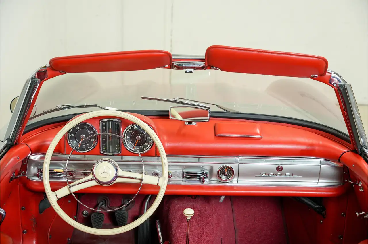 Mercedes-Benz SL 300 Daimler roadster M1011, foto 2