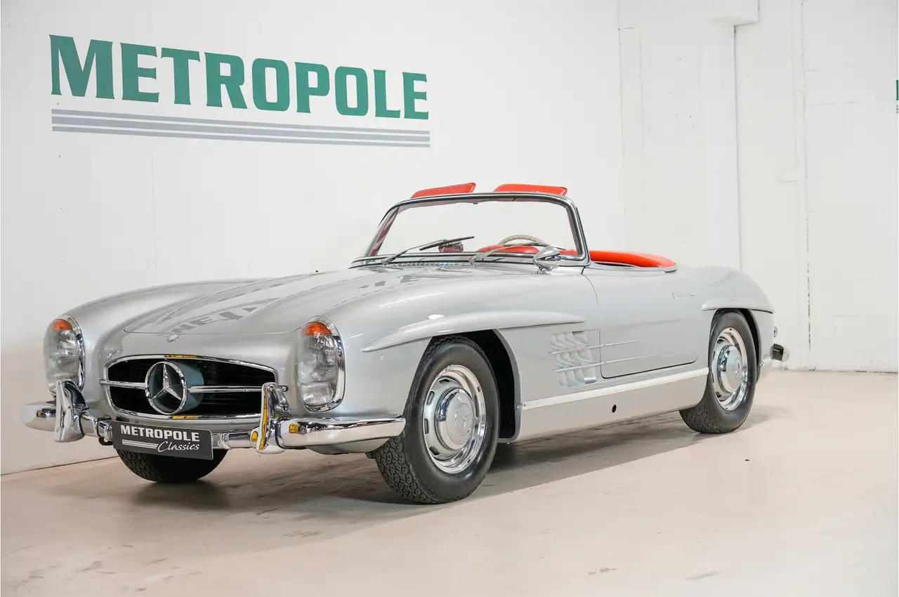 Mercedes-Benz SL 300 Daimler roadster M1011, foto 1