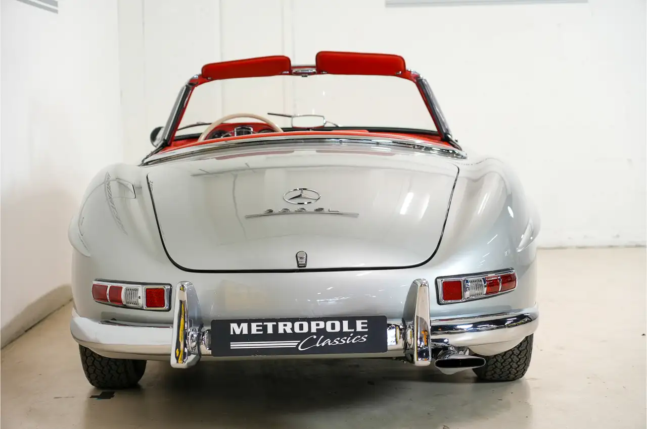Mercedes-Benz SL 300 Daimler roadster M1011, foto 10