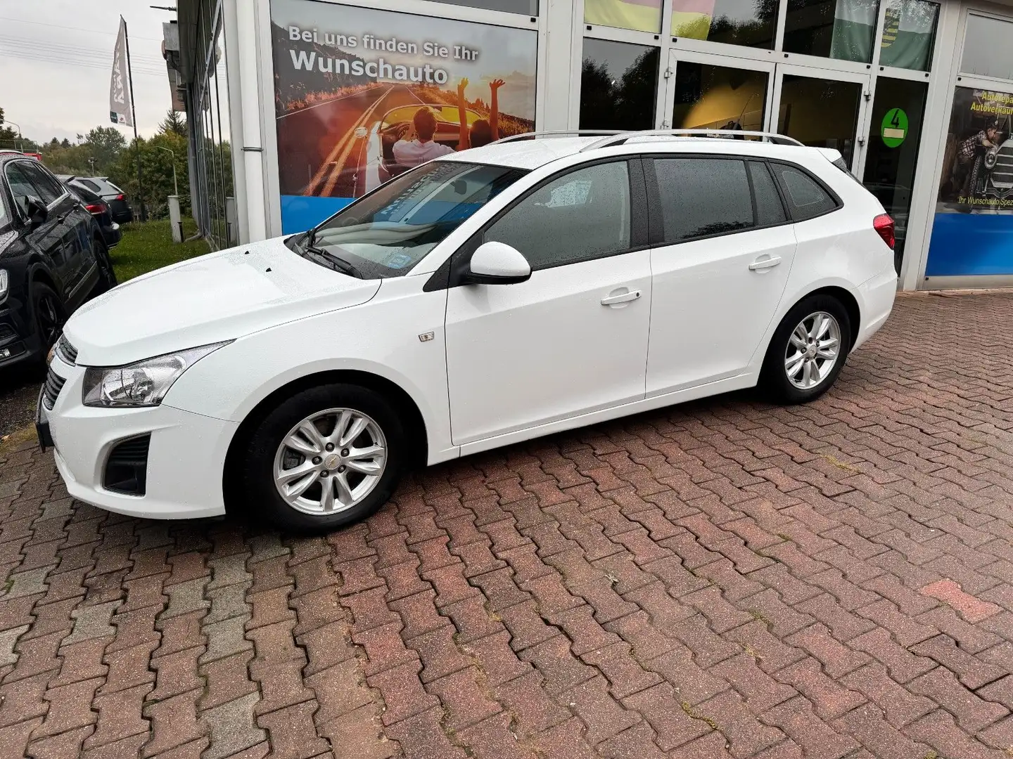 Chevrolet Cruze Station Wagon LT+ Blanc - 2