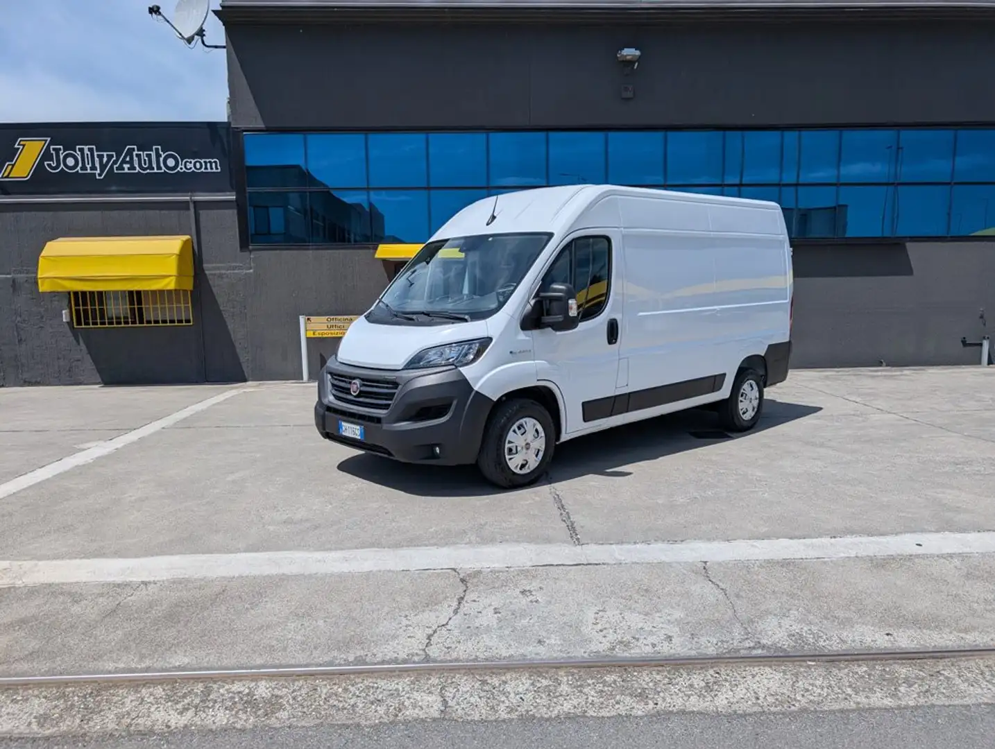 Fiat E-DUCATO 35Q MH2 122CV BATTERY 47kWh FULL ELECTRIC Blanc - 1