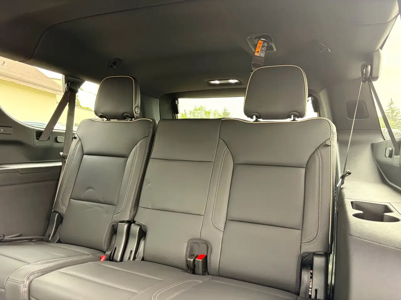 GMC Yukon снимка GMC Yukon