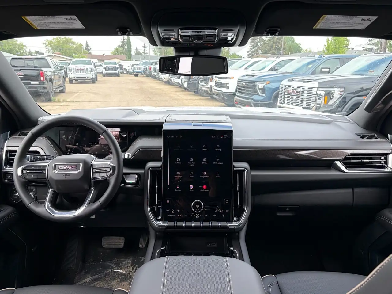 GMC Yukon снимка GMC Yukon