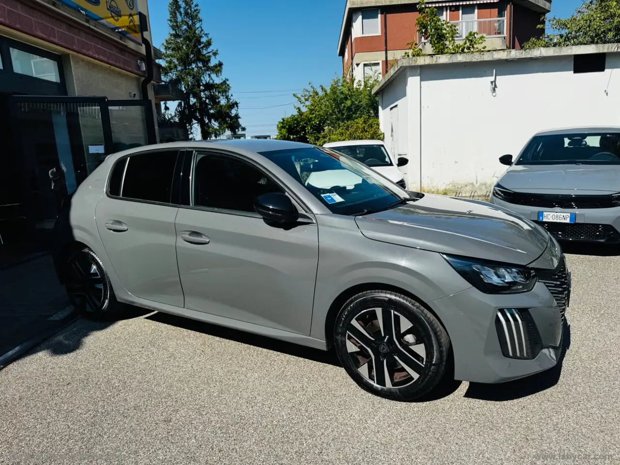 Peugeot 208 PureTech 100 S&S 5p. Allure, миниатюра 7