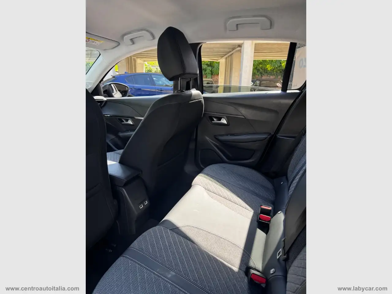 Peugeot 208 PureTech 100 S&S 5p. Allure, миниатюра 25