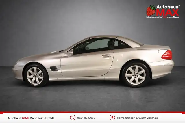 Mercedes-Benz SL view 2