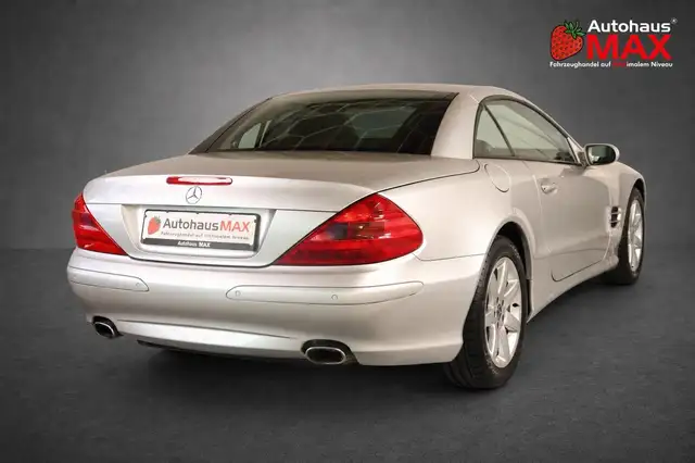 Mercedes-Benz SL view 6