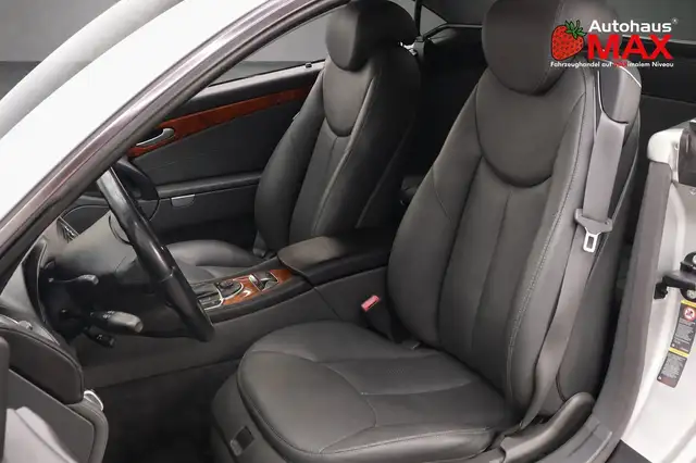 Mercedes-Benz SL view 14