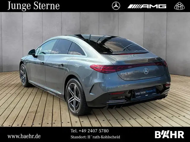 Mercedes-Benz EQE view 3