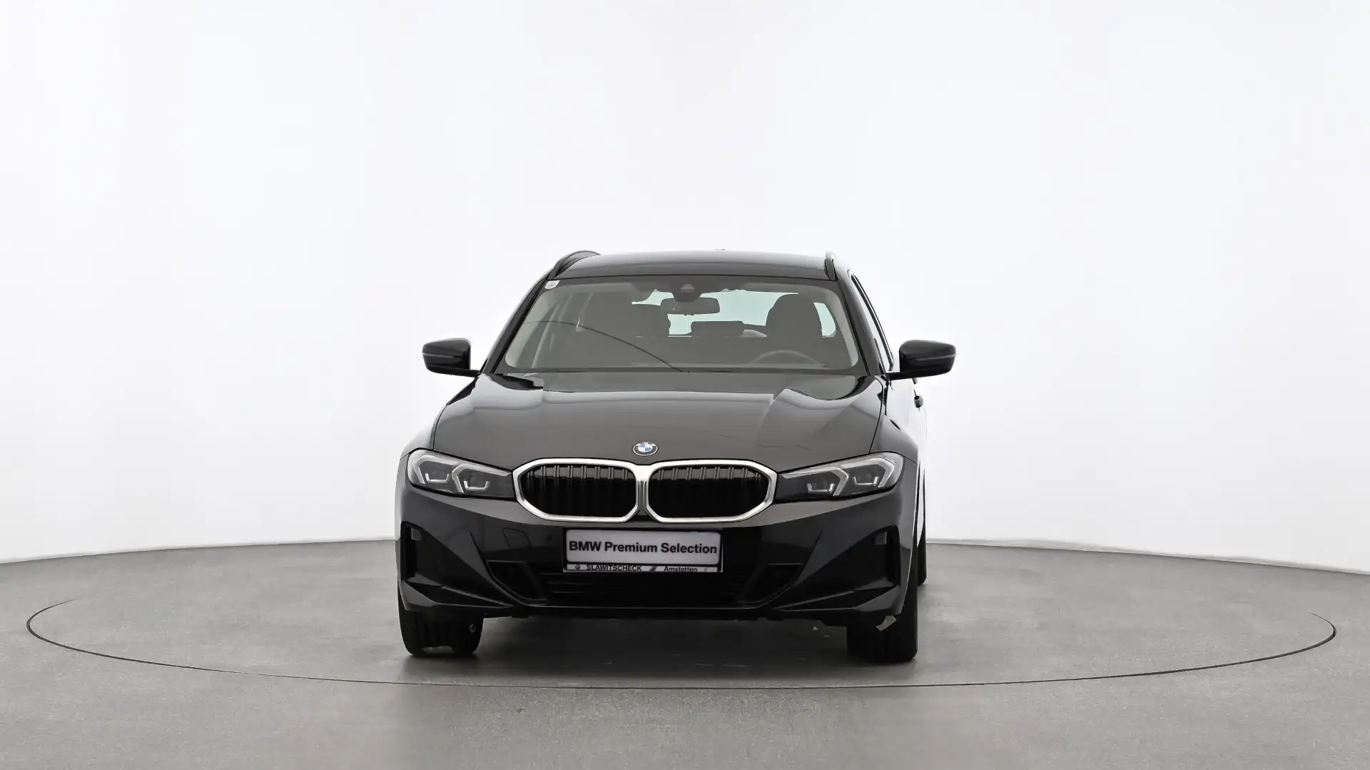 BMW 320 d xDrive G21 Schwarz - 2