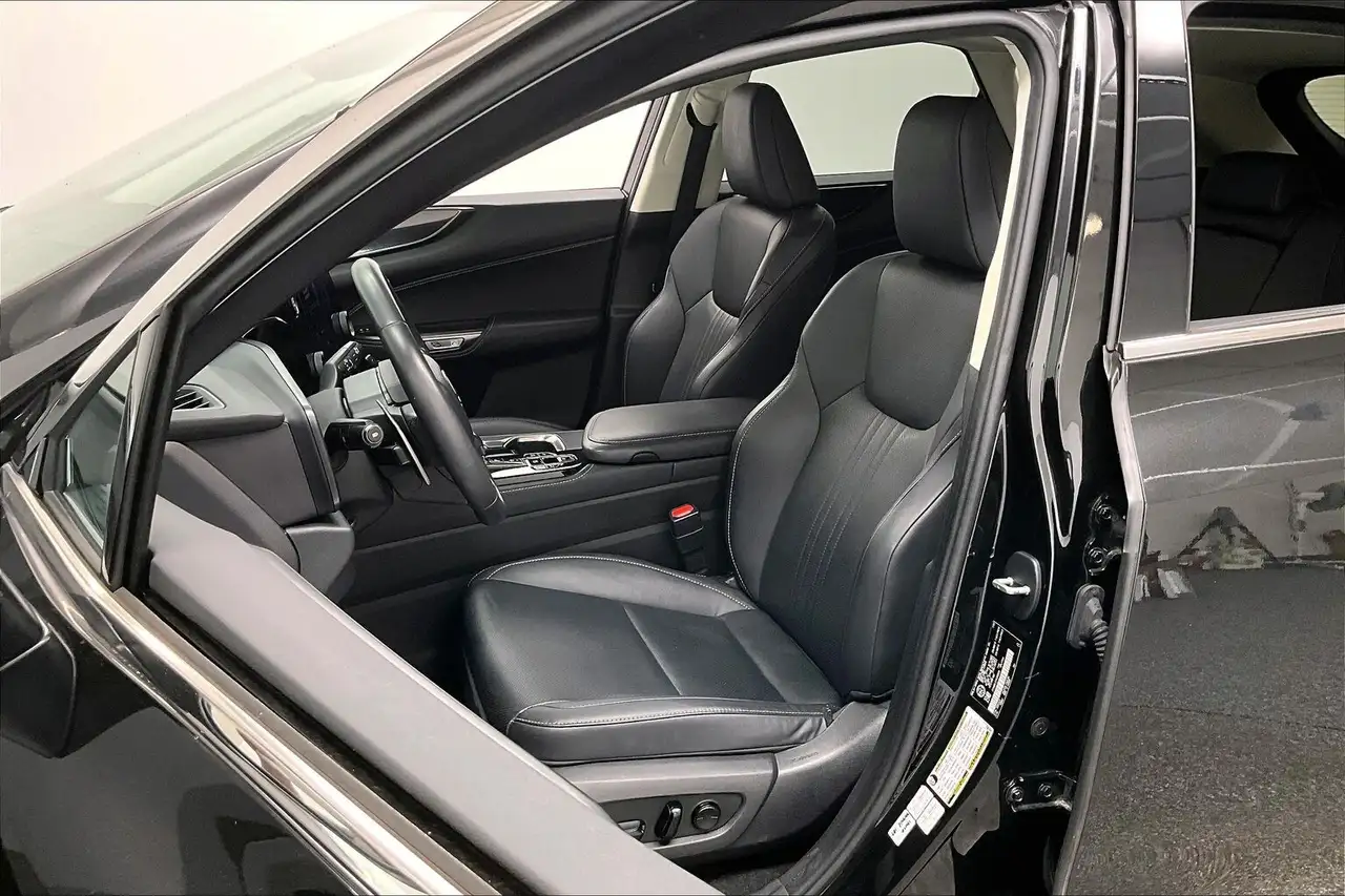 Lexus NX снимка Lexus NX