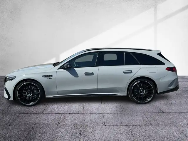 Mercedes-Benz E 53 AMG AMG E 53 Hybrid 4M+ T-Modell NP:136.476  Premium+ Ansicht 3
