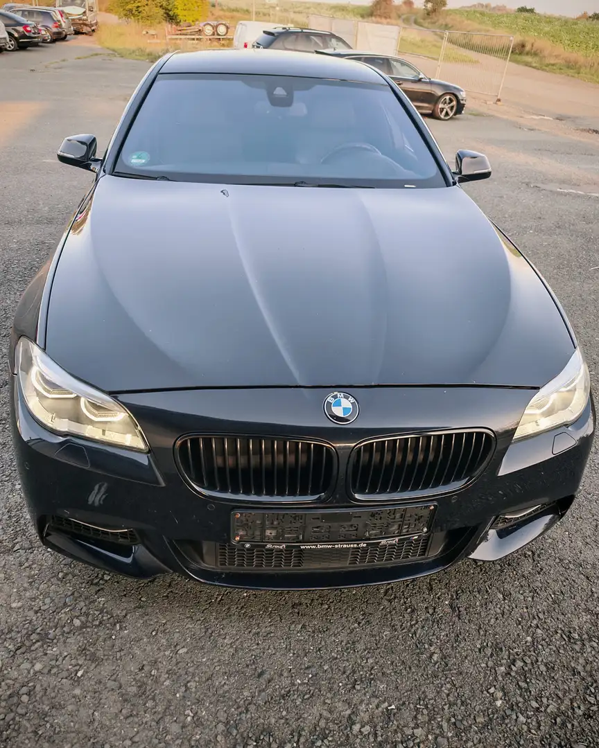 BMW 550 550 i xDrive Schwarz - 2