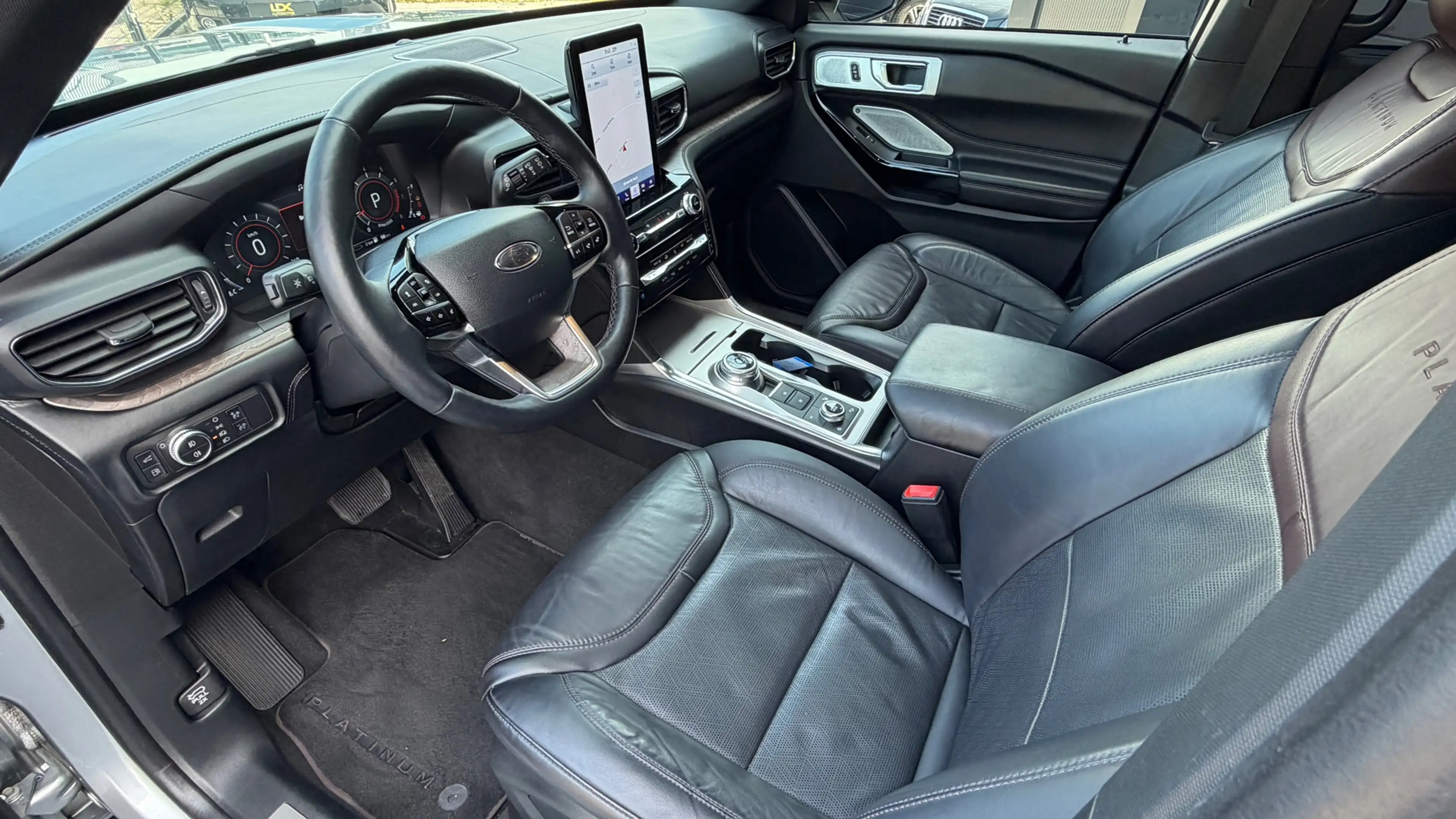 Ford Explorer 3.0 V6 EcoBoost PHEV Platinum — photo 4