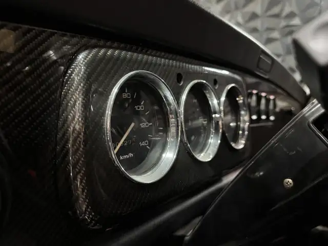 Mini Hatch view 15