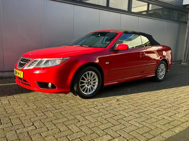 Saab 9-3 2.0 Ltr automaat in Rood incl btw
