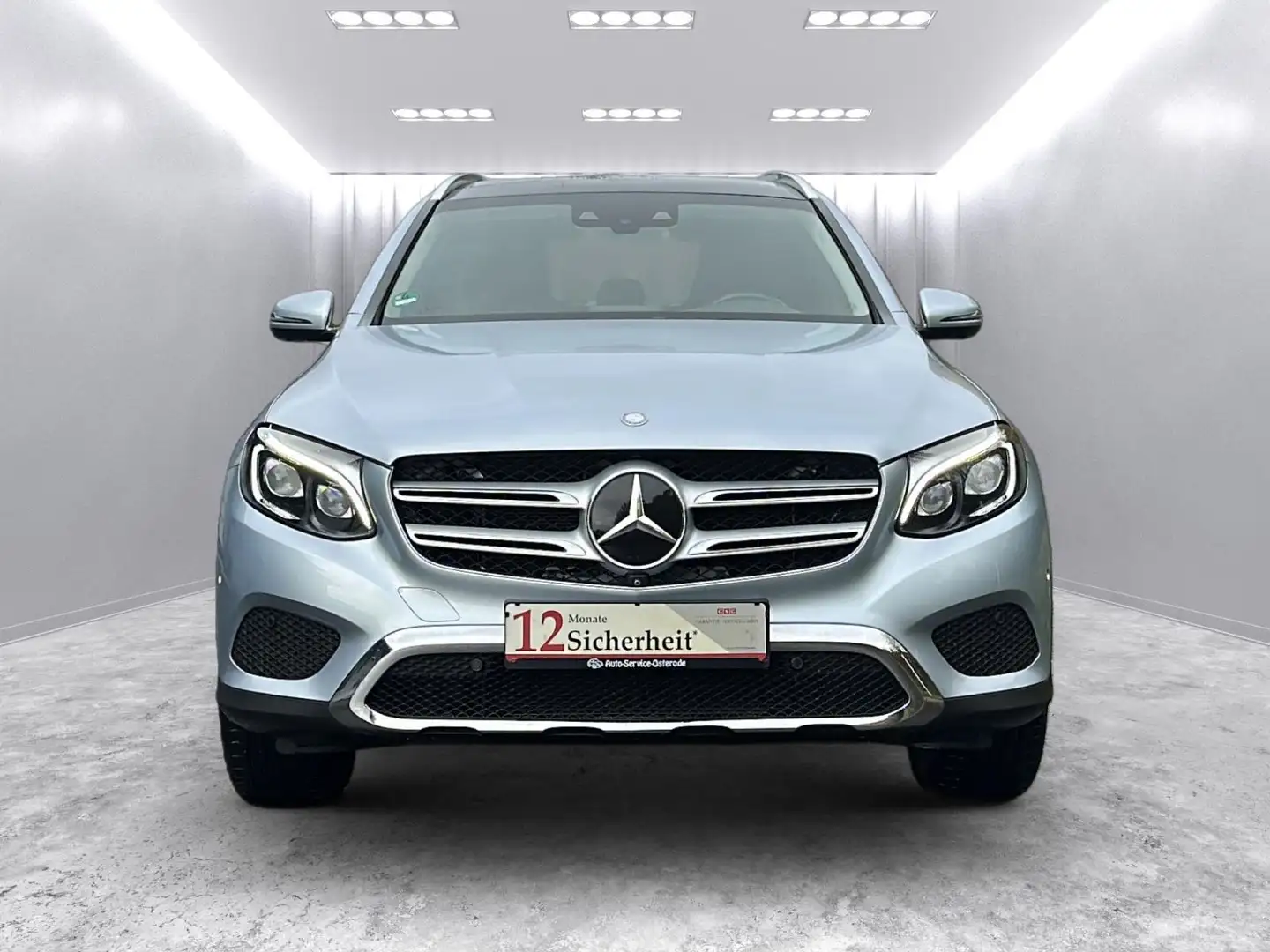 Mercedes-Benz GLC 250 4Matic Exclusive *Distr./Pano/Spur/LED* Silber - 2