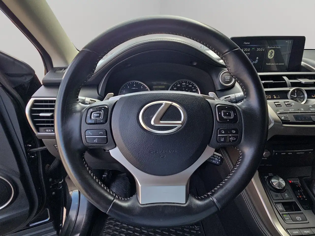 Lexus NX fotografie Lexus NX
