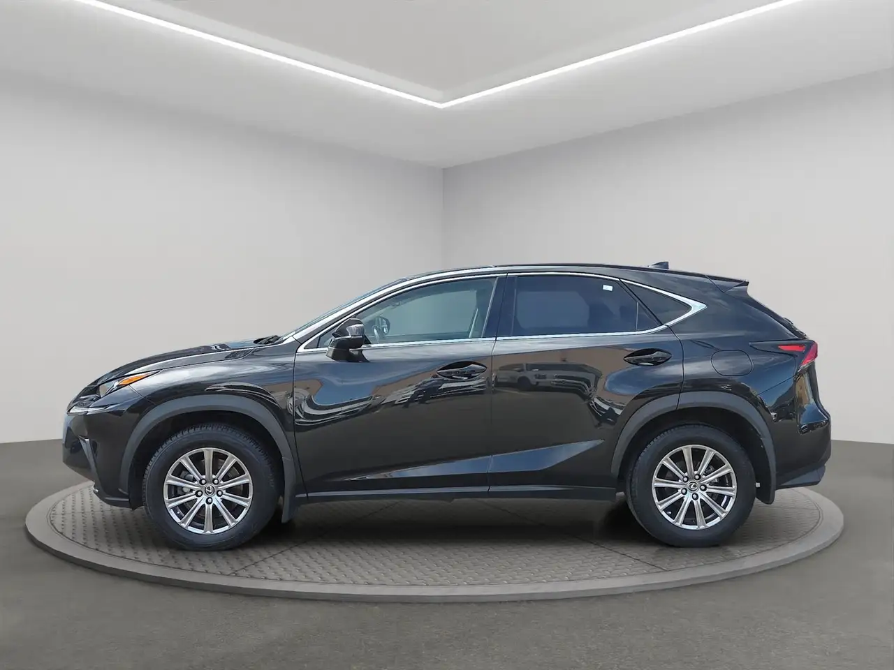 Lexus NX fotografie Lexus NX