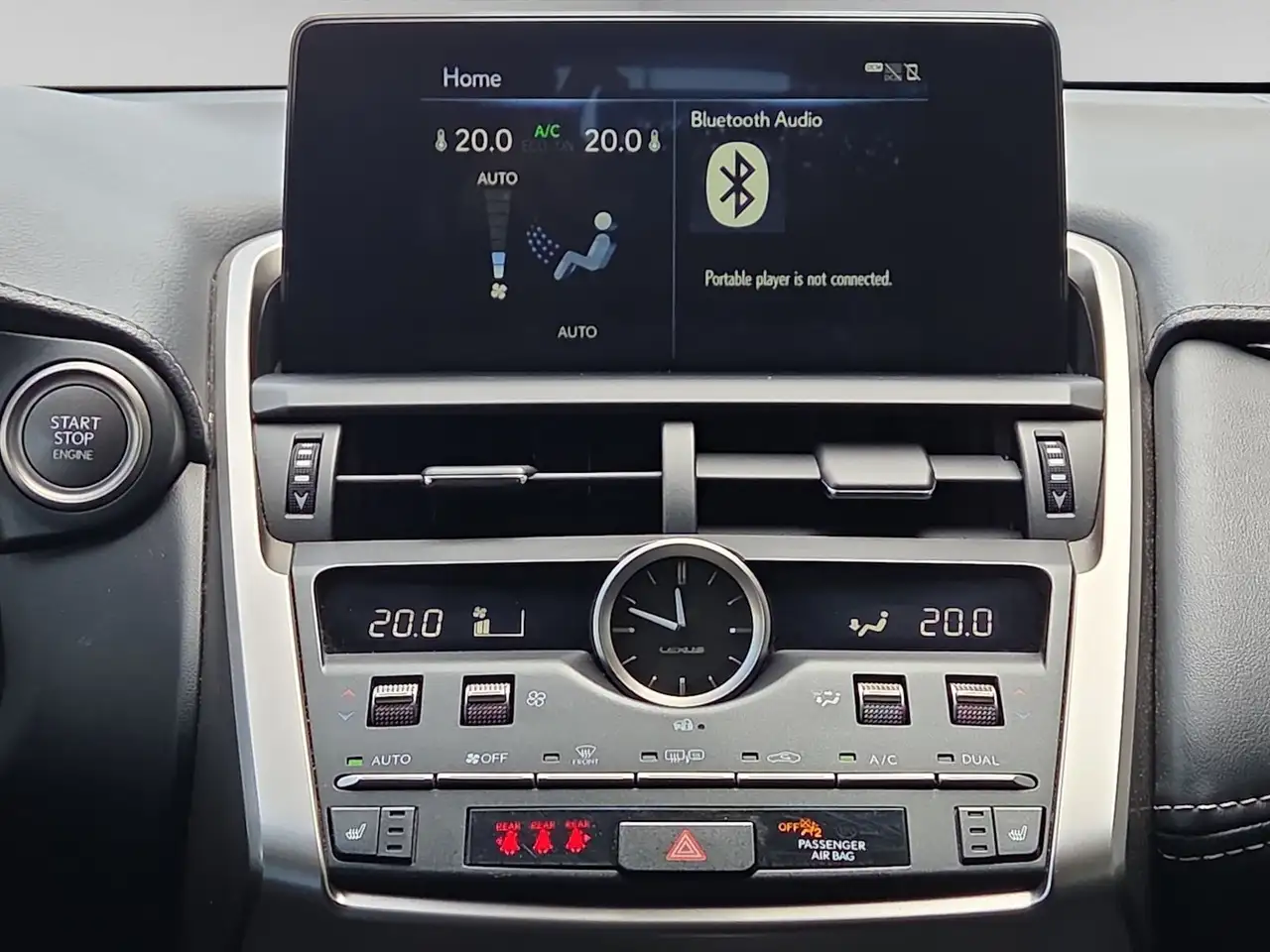 Lexus NX fotografie Lexus NX