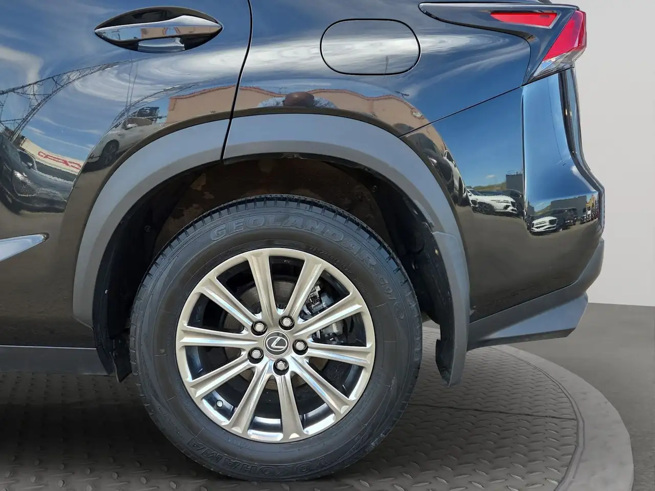 Lexus NX fotografie Lexus NX