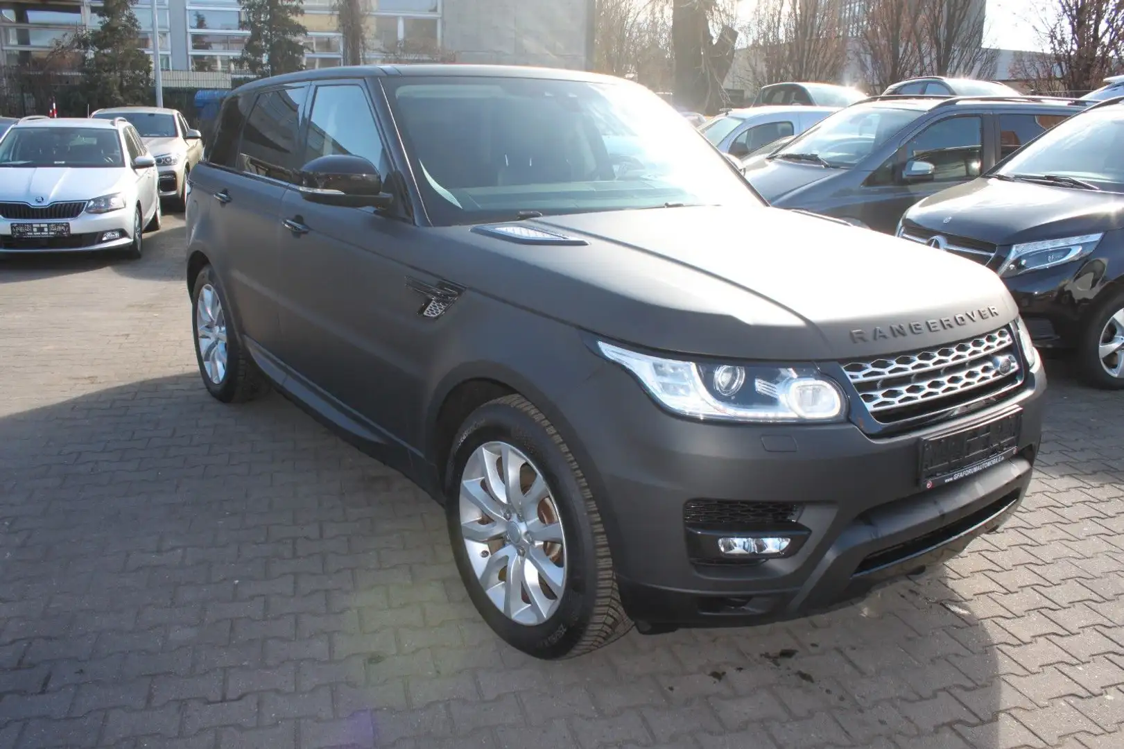 Land Rover Range Rover Sport HSE Schwarz - 2