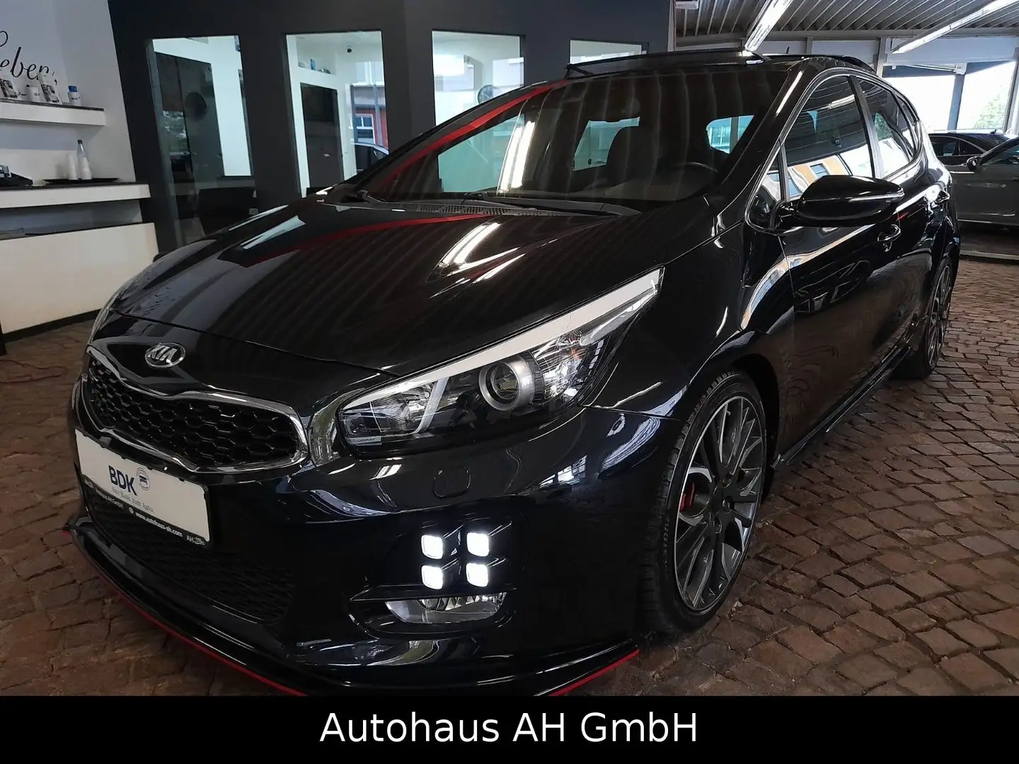 Kia Ceed / cee'd Ceed GT-Track*PANORAMA*KAMERA*NAVI*FB Schwarz - 1