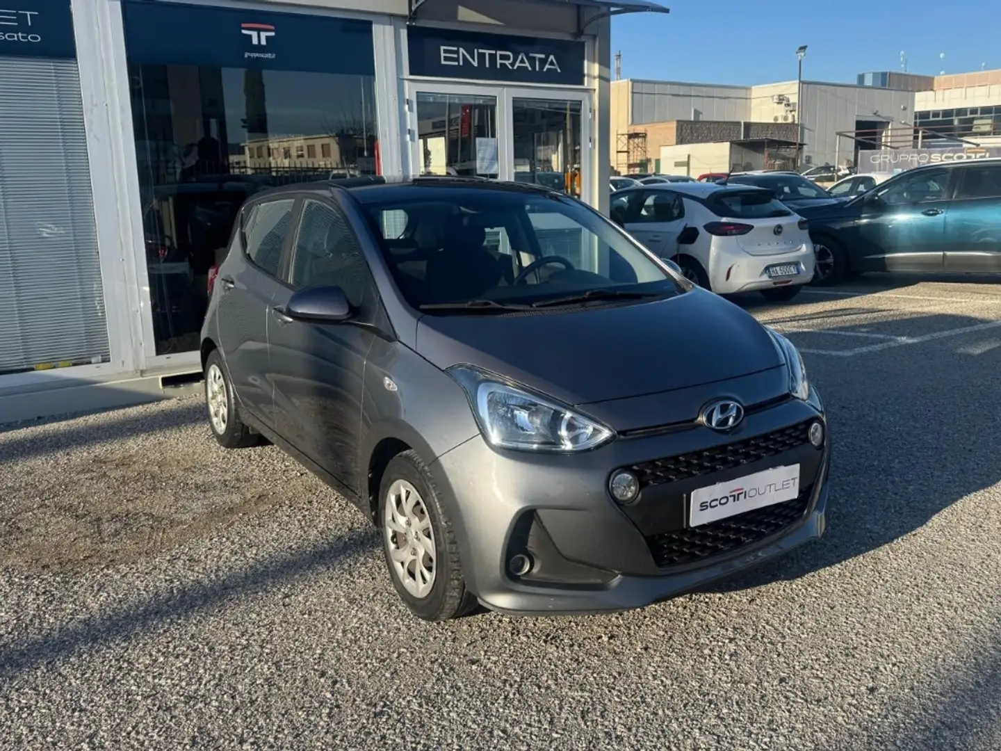Hyundai i10 1.0  Login Gris - 2