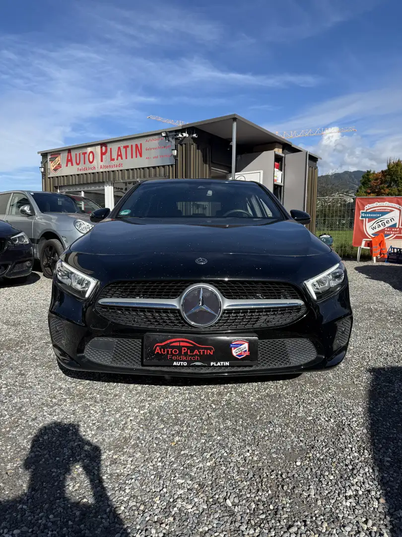Mercedes-Benz A 180 A 180 (177.084) Schwarz - 1