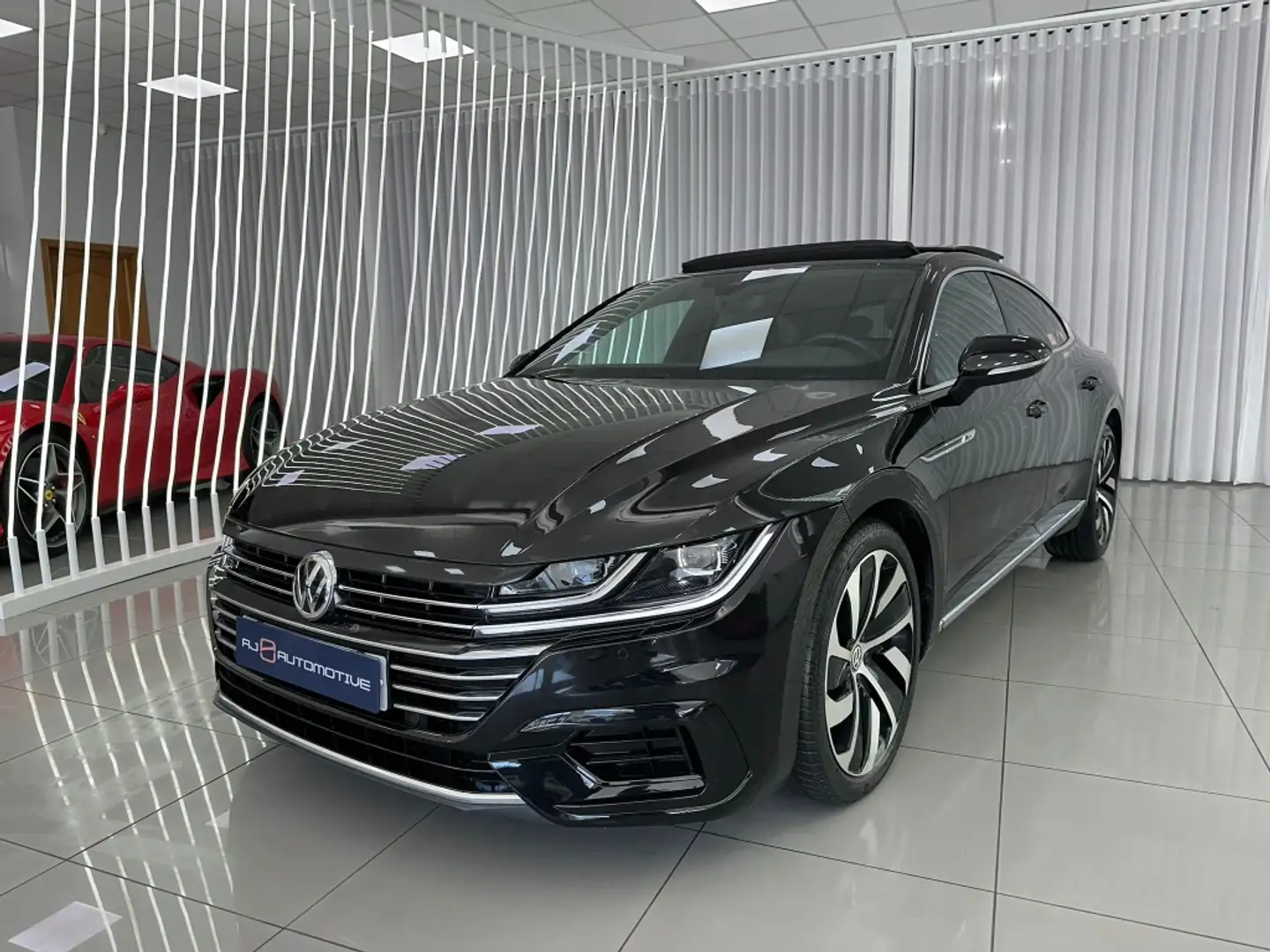 Volkswagen Arteon 2.0TDI R-Line DSG7 110kW Negro - 1