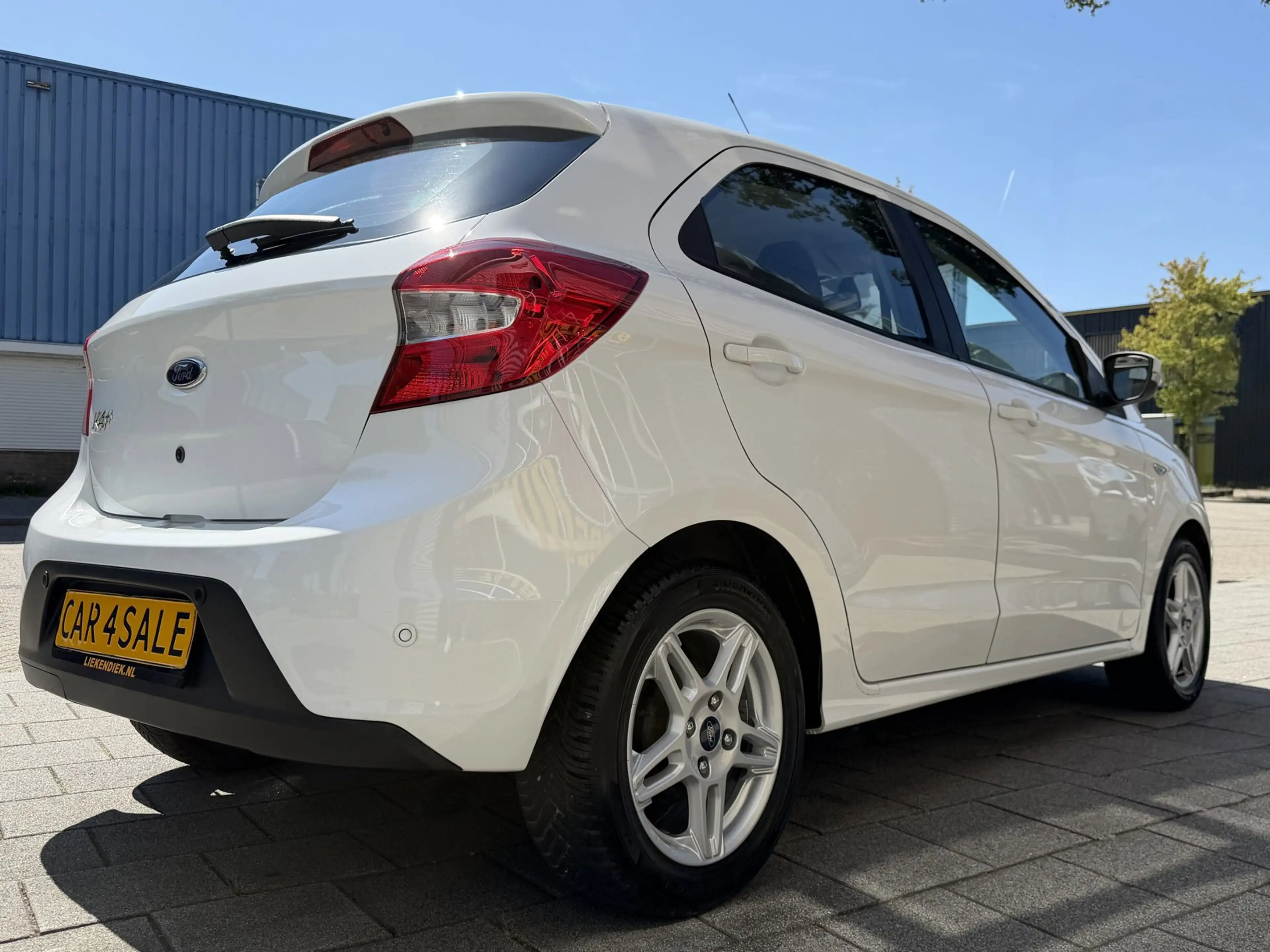 Ford Ka/Ka+ 1.2 Trend Ultimate White 5Drs - 62.000 KM - Airco — photo 4